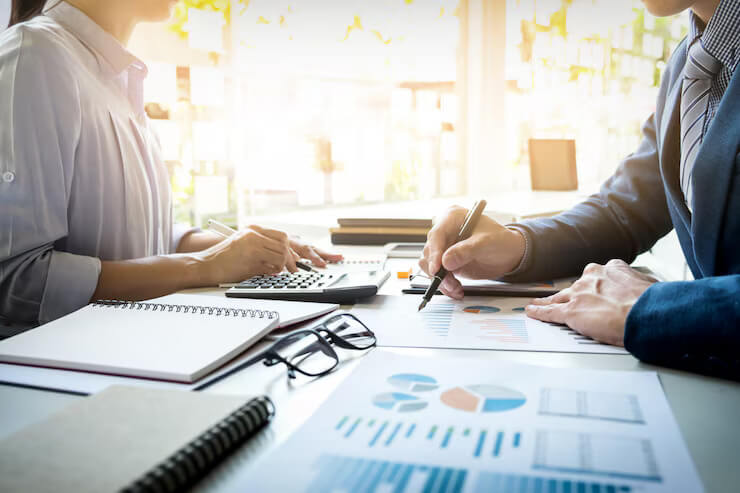 Services fournis par un conseiller financier